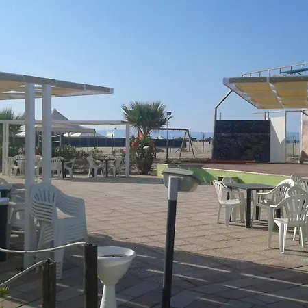Paradiso Dei Giovani Hotel